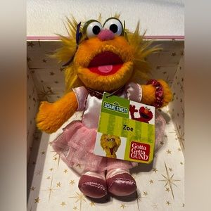 2003 Sesame Street “Zoe” Doll (6”) by Gund